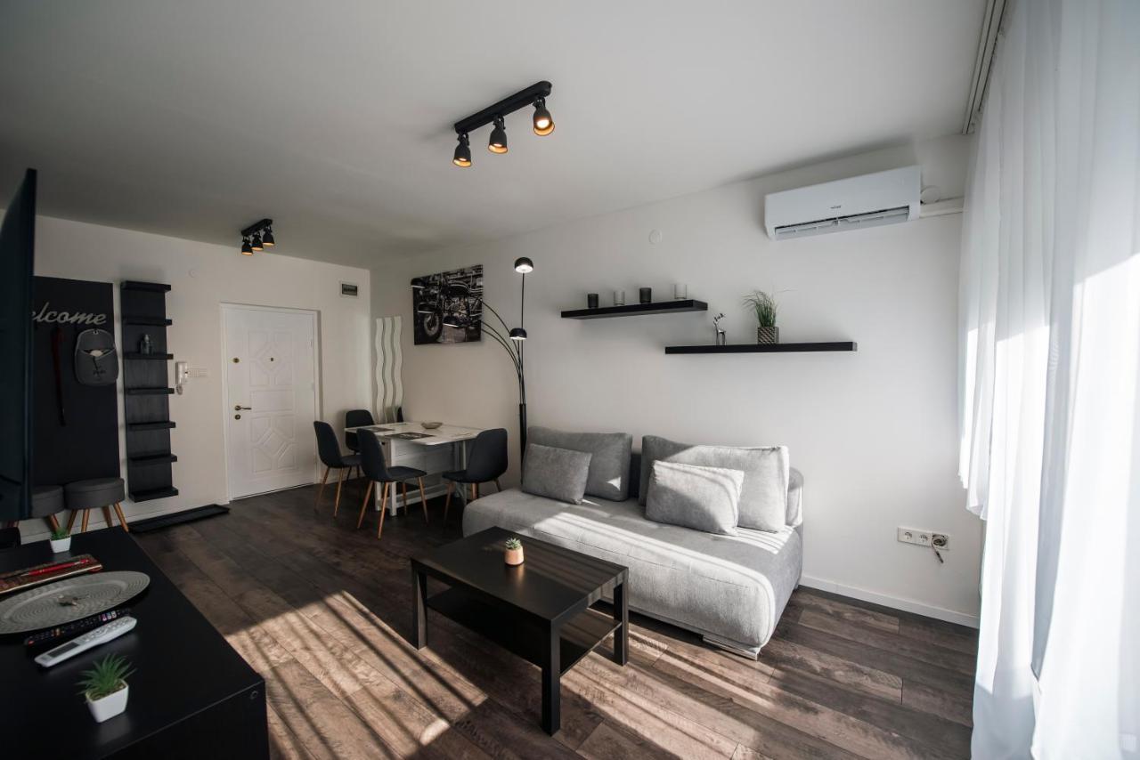 佩奇Anavrin Apartman Free Parking公寓 外观 照片