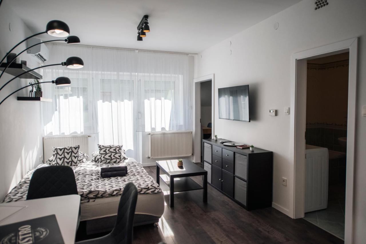 佩奇Anavrin Apartman Free Parking公寓 外观 照片